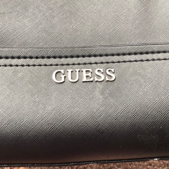 Guess Purse /Small Tote - Picture 4 of 6